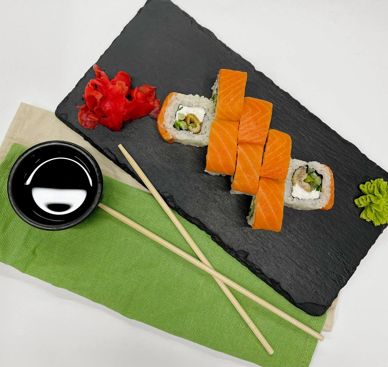 Филадельфия с угрем.