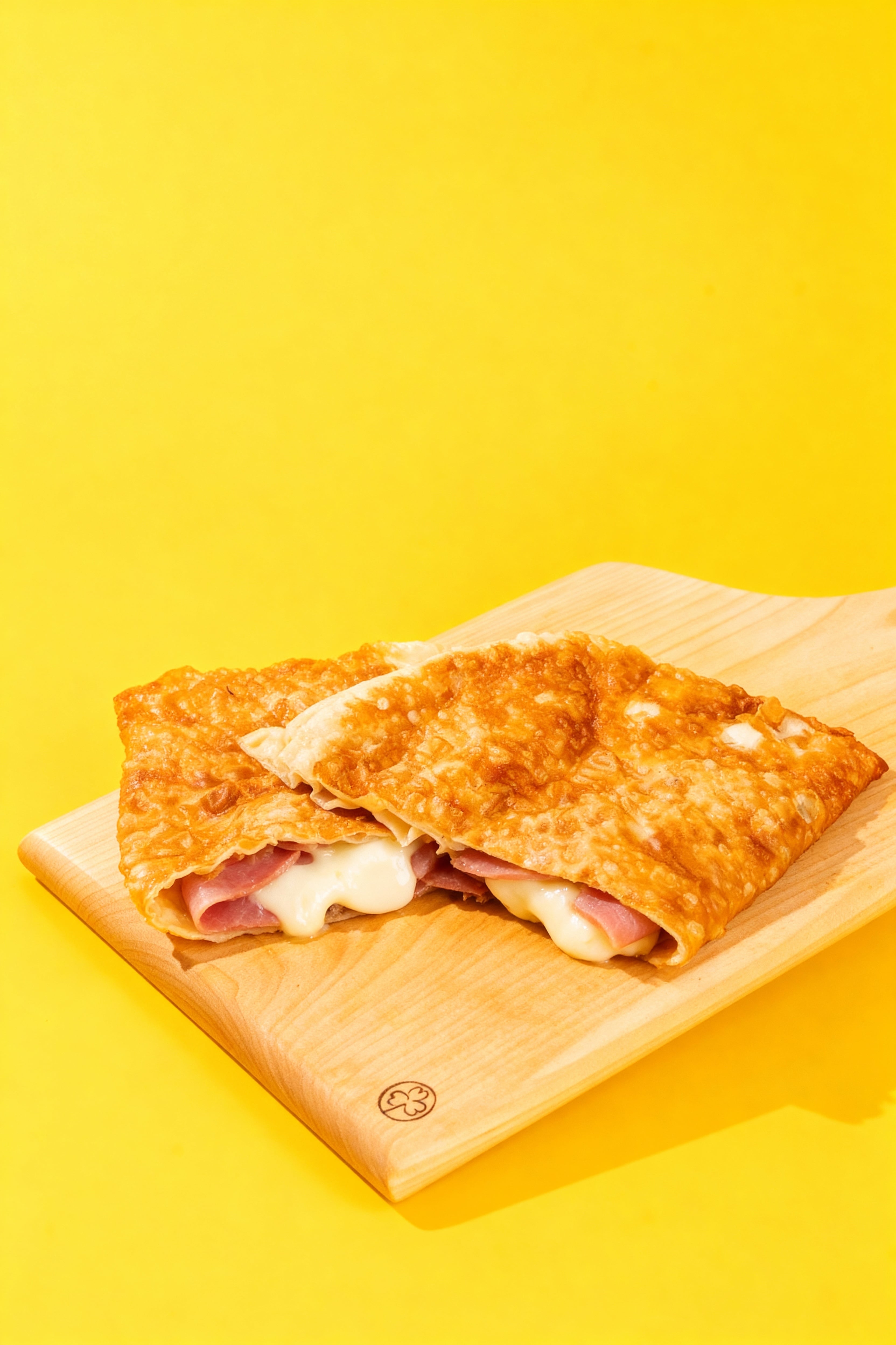 Чебурек с ветчиной и сыром XL