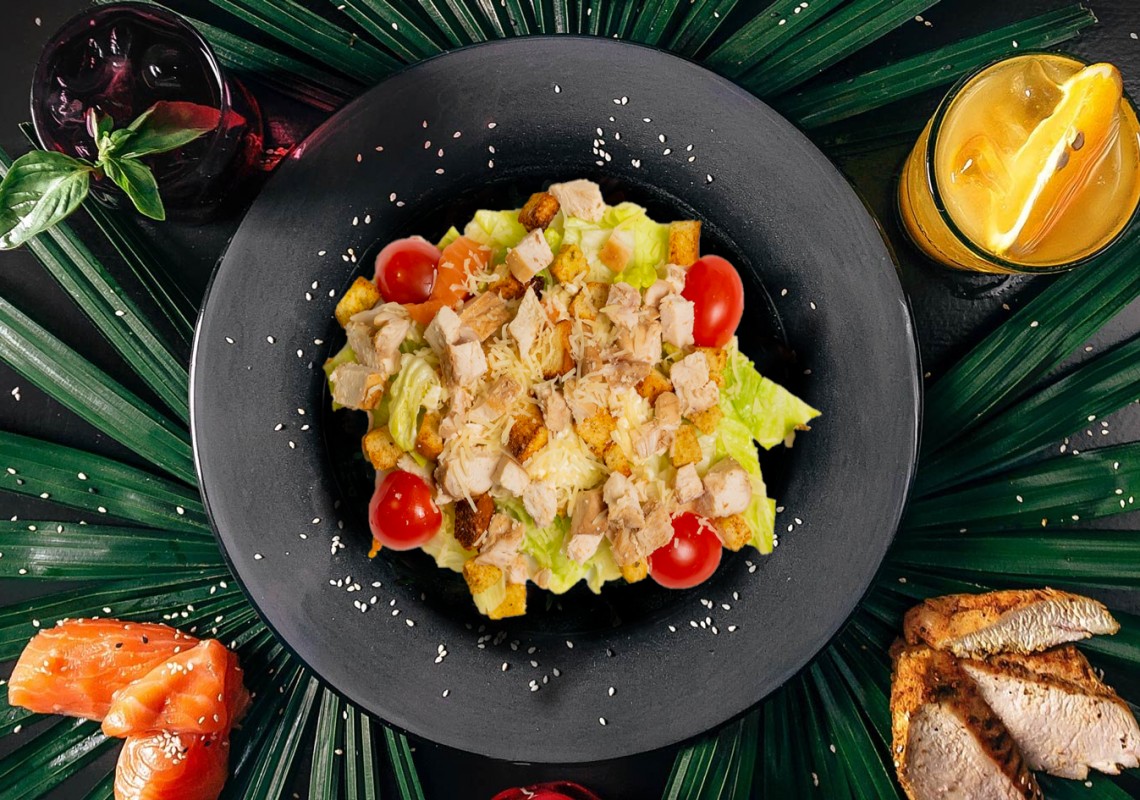 Цезарь с курицей