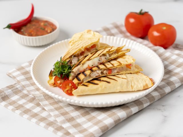 Кесадилья куриная