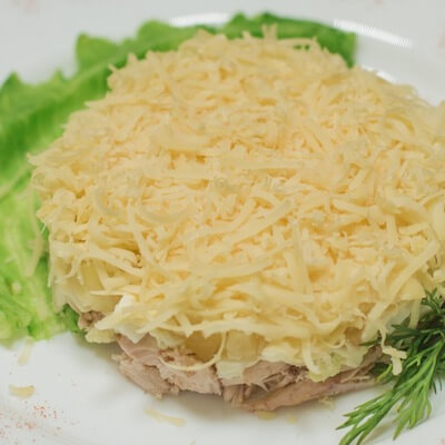Салат Курица с ананасами