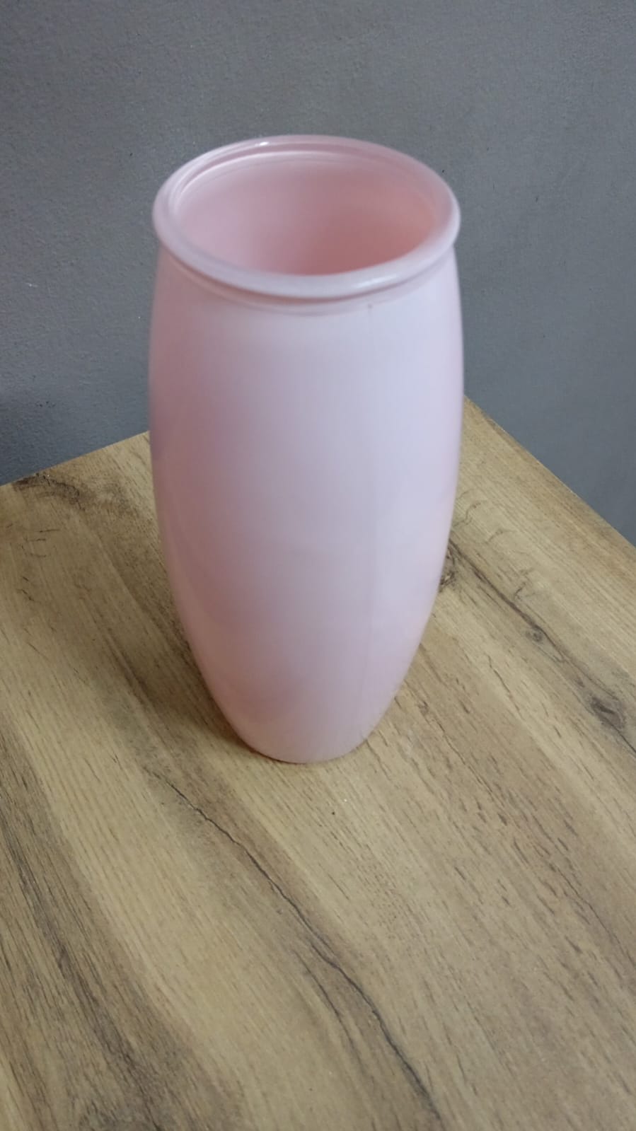 Ваза розовая