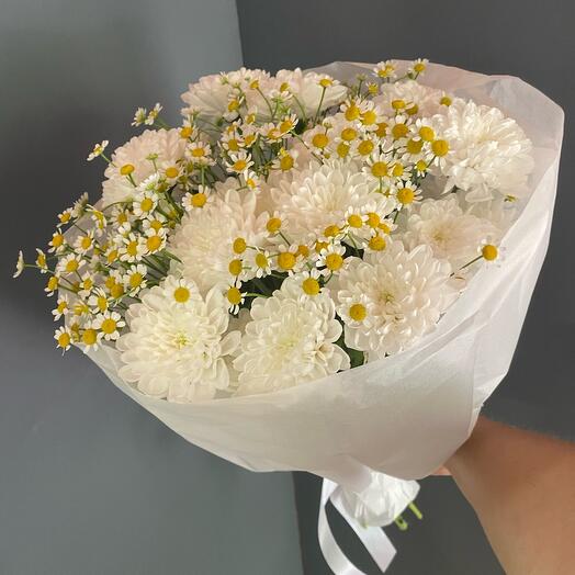 Хризантемы с ромашками