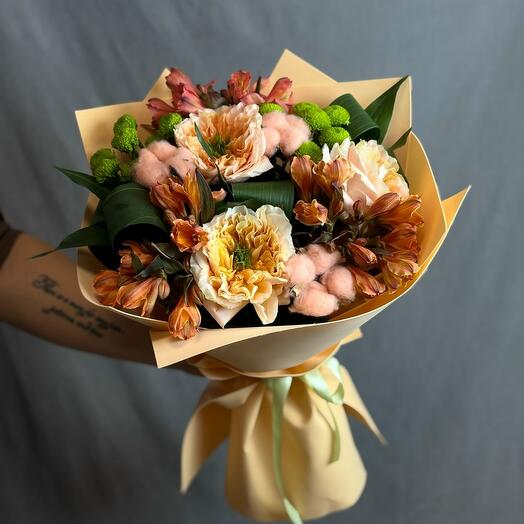 Сборный букет с хлопком