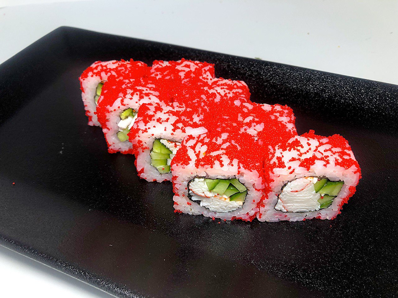 Ролл Калифорния с крабом