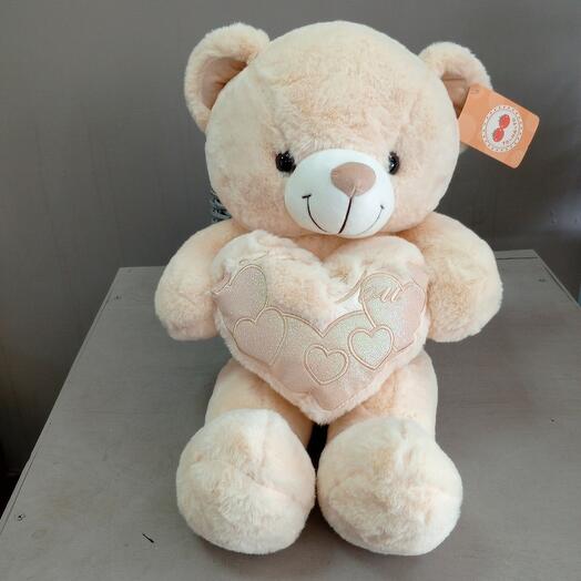 Медвежонок с сердцем