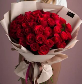 35 роз в матовой бумаге