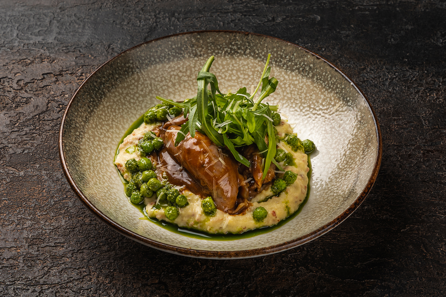 Рулька свиная с картофелем