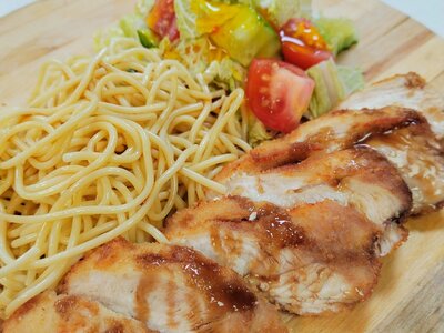 Азиакии со спагетти