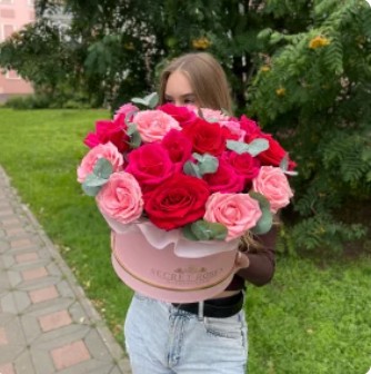 Композиция " Прелесть роз"