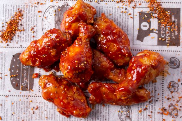 Крылья в остром соусе