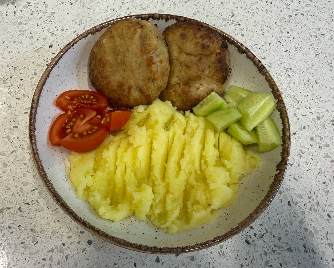 Котлетки детские с пюре