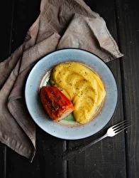 Перец с мясом, рисом и пюре