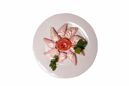 Рулетики из ветчины
