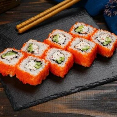 Ролл Калифорния со снежным крабом