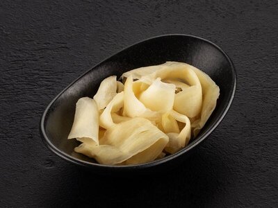 Белый маринованный имбирь