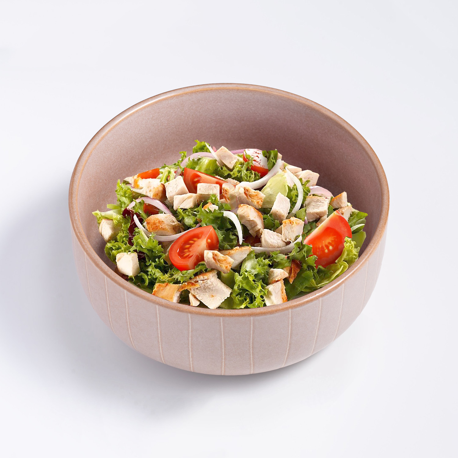 Салат с курицей и овощами