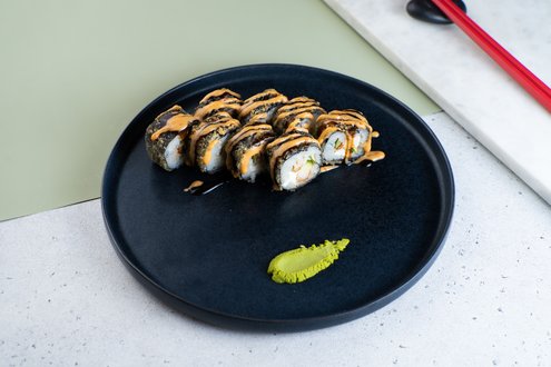 Чикен ролл с соусом карри