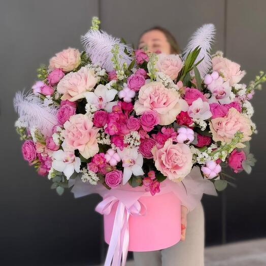 Огромный короб кустовая Роза французская 