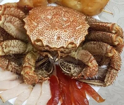 Краб Волосатик с устричным соусом