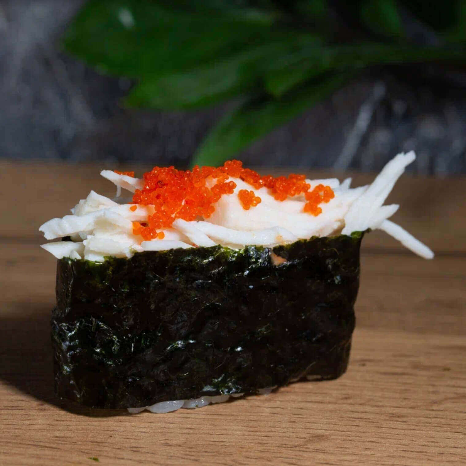 Спайси суши с крабом 30г