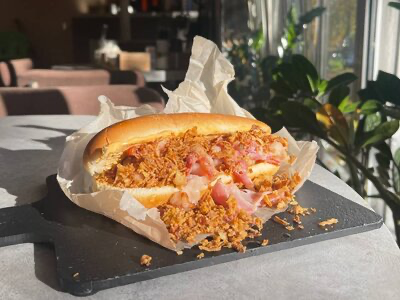 Хот-дог с беконом