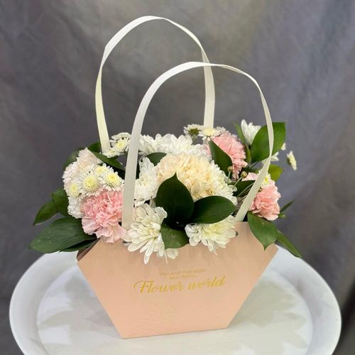 Корзина с цветами (к1739)