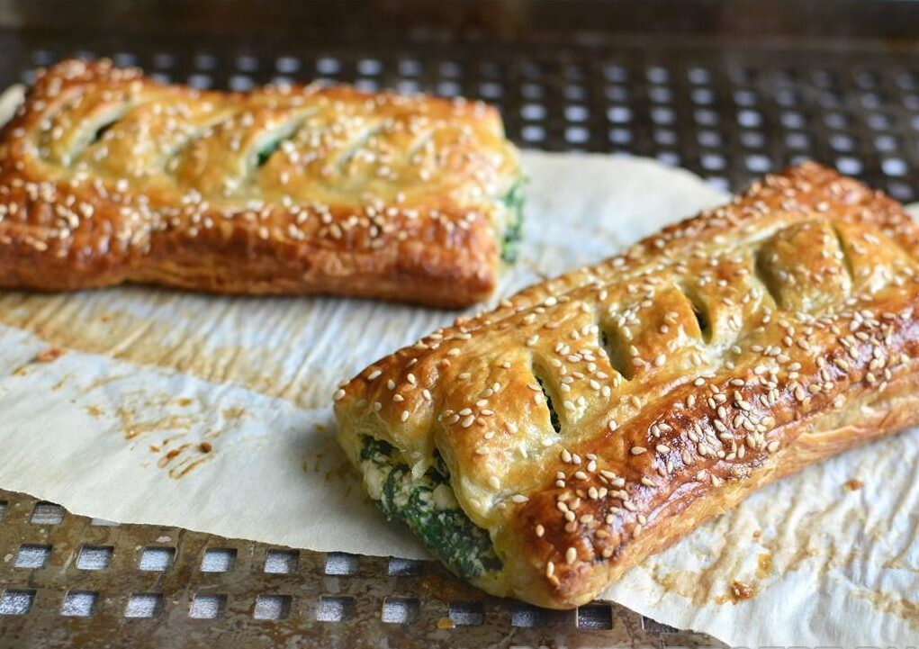 Слойки с брынзой и зеленью