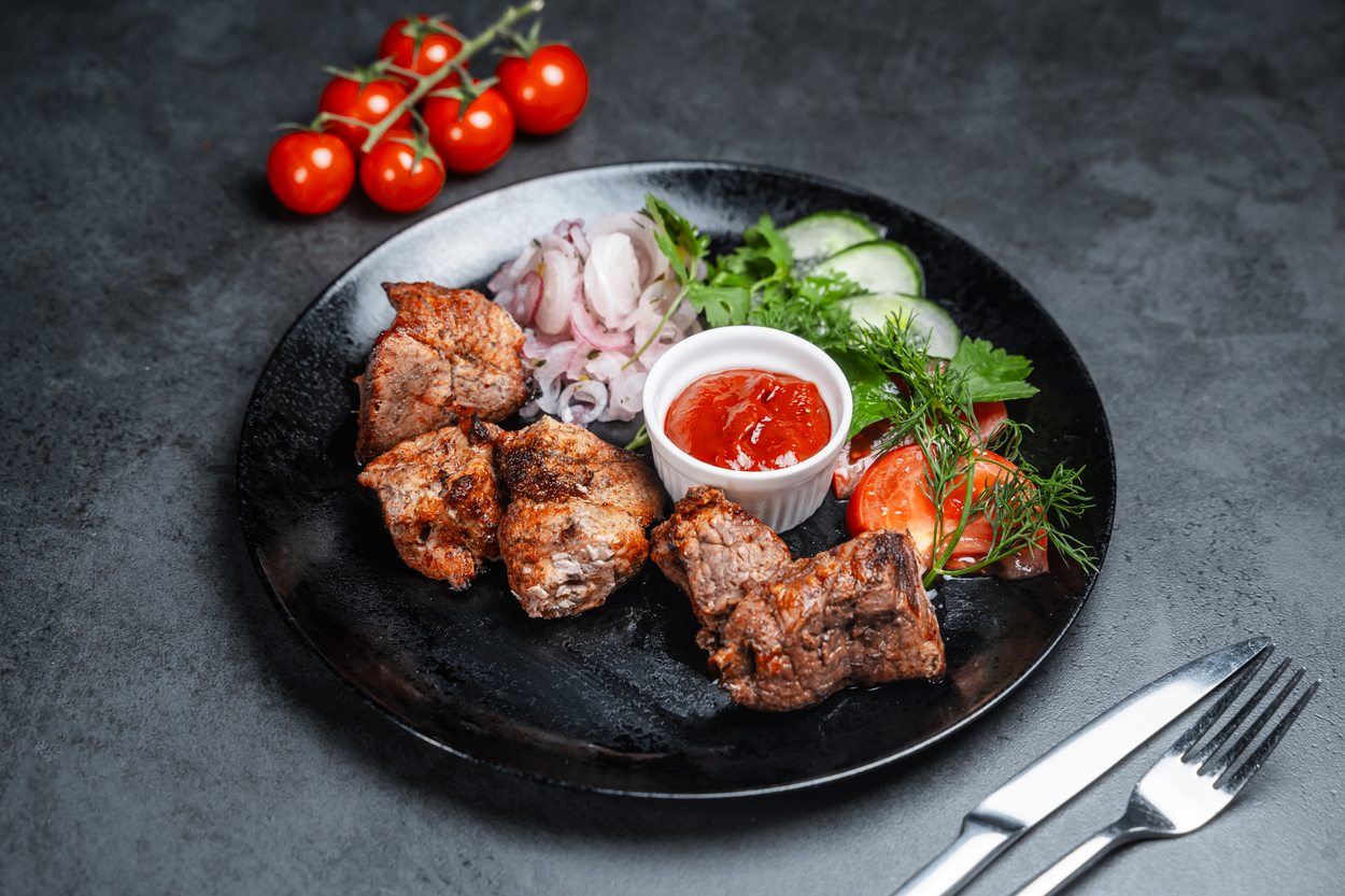 Шашлык из свинины 1 кг