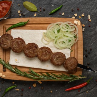 Рулет из отбивного мяса | L