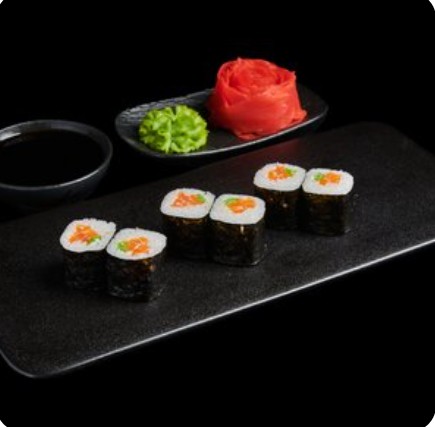 Мини острый с лососем