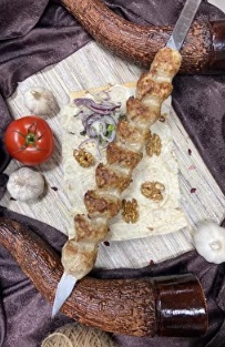 Люля Кебаб куриный с орехами