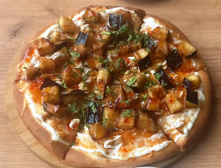 Пицца с баклажанами
