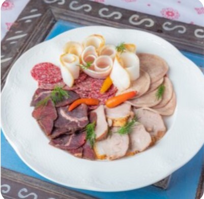 Мясные деликатесы