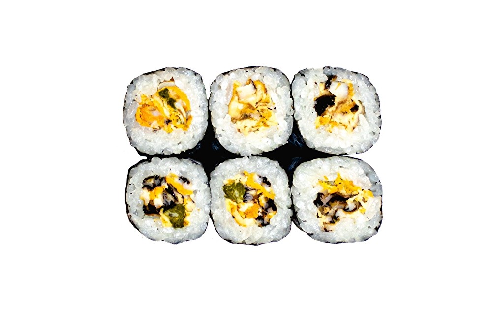 Маки с мидиями горячие в кляре