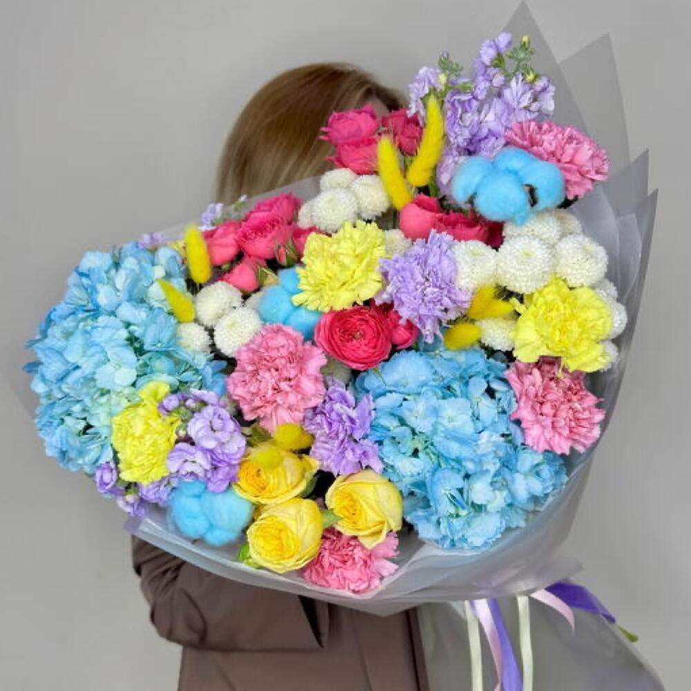 Авторский дофаминовый букет «Скитлс»