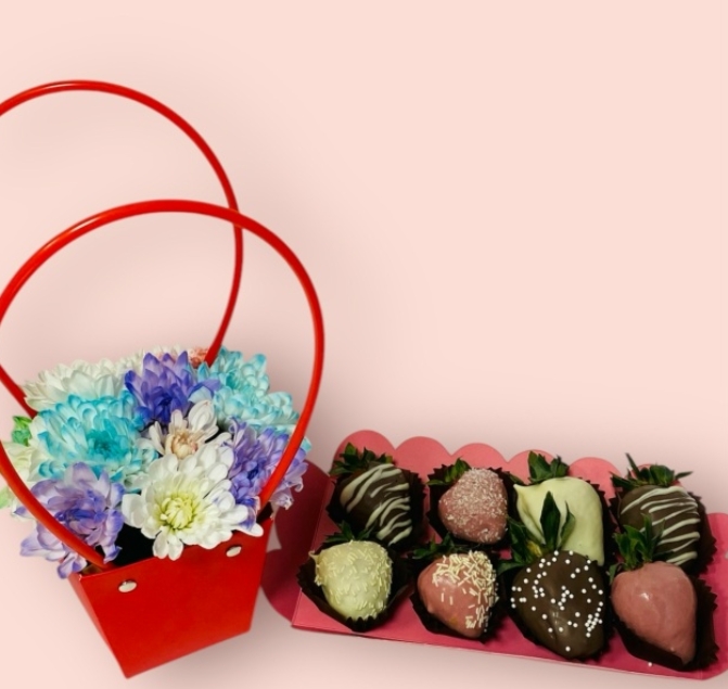 Набор для любимой клубника в шоколаде и цветы