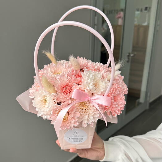 Хризантемы в сумке 