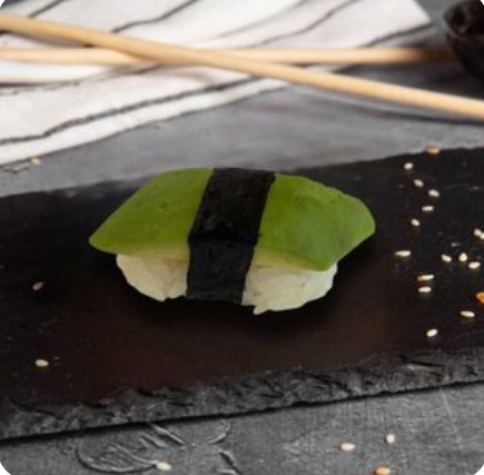 Суши авокадо