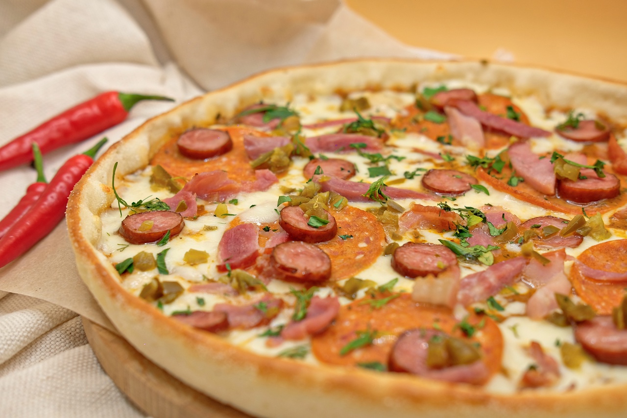 Мясная с халапеньо 45 см