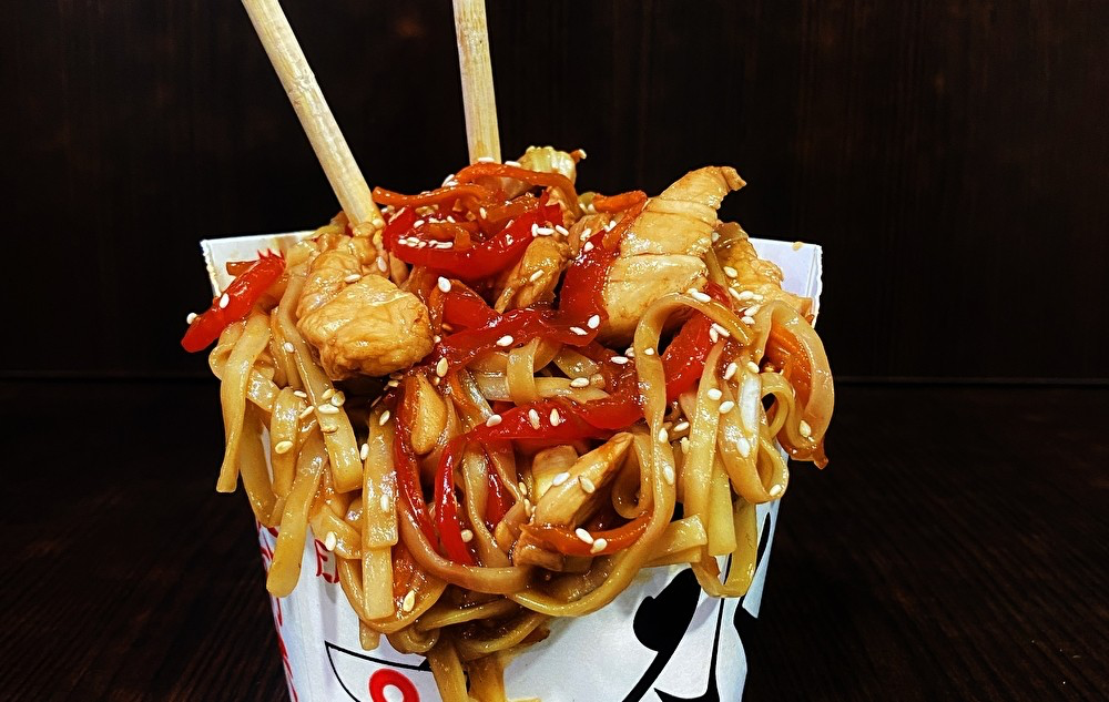 Курица в соусе Кимчи (рис) 250 г