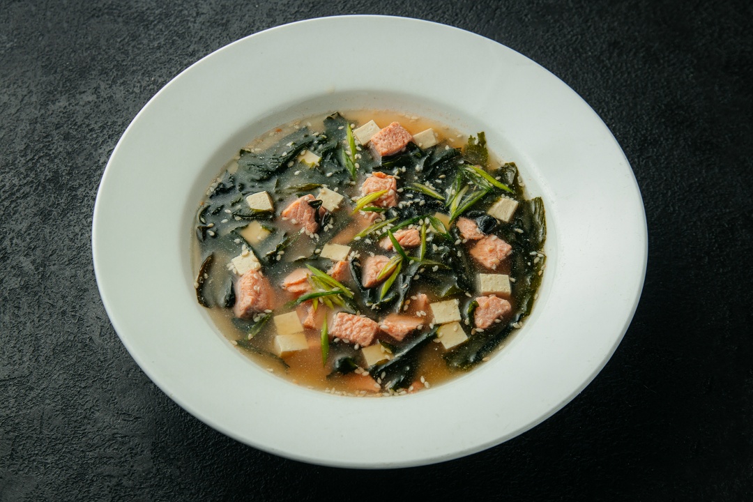 Мисо суп с лососем