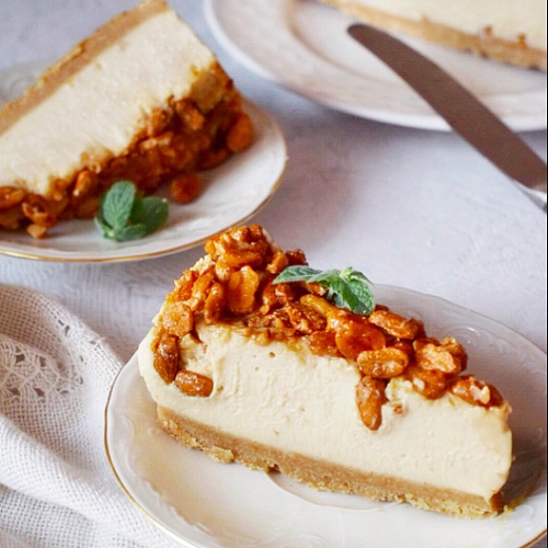 Чизкейк "Карамельный с арахисом"