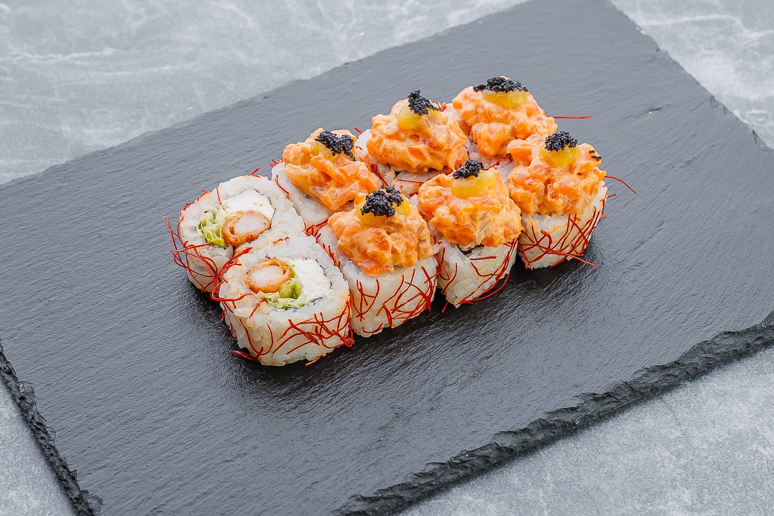 Ролл Том Ям