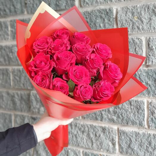 Букет из 15 красных роз