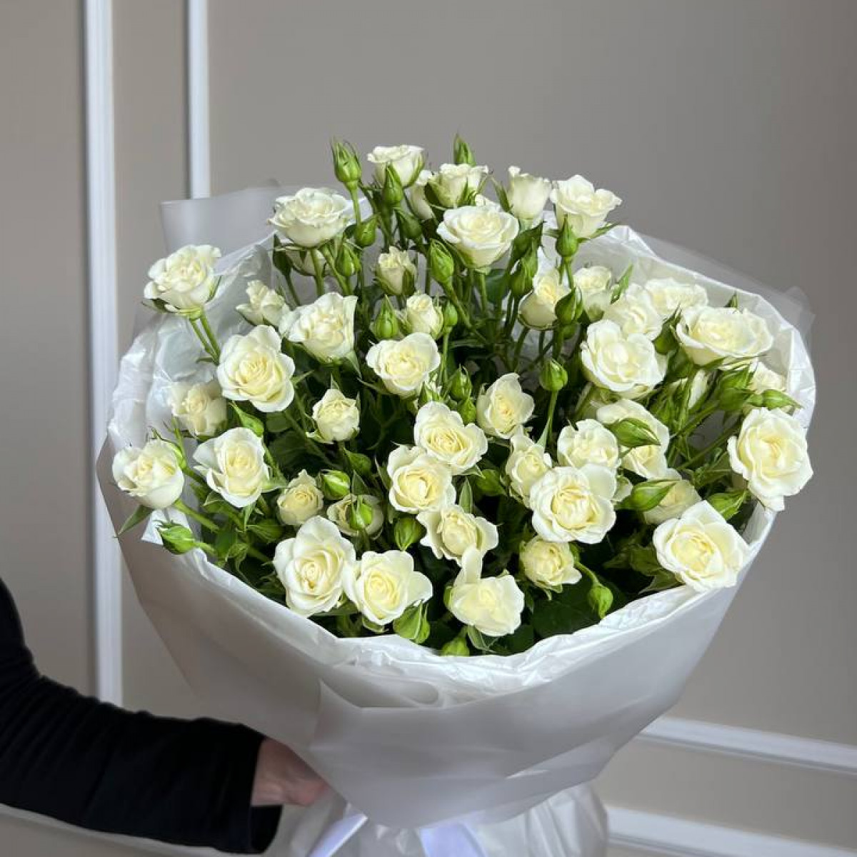 Моно букет из кустовых роз 80 (предзаказ)