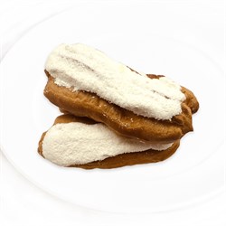 Эклер с белковым кремом