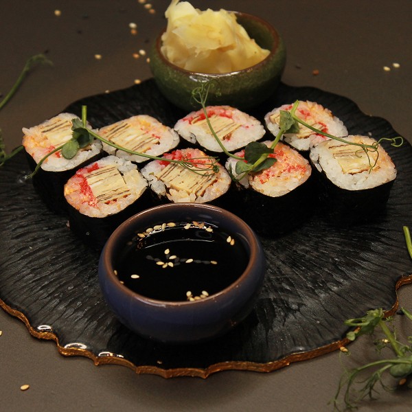 Ролл с томаго