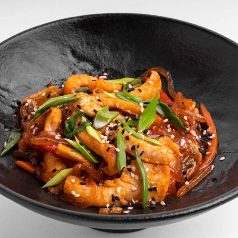 WOK стеклянная лапша с лососем