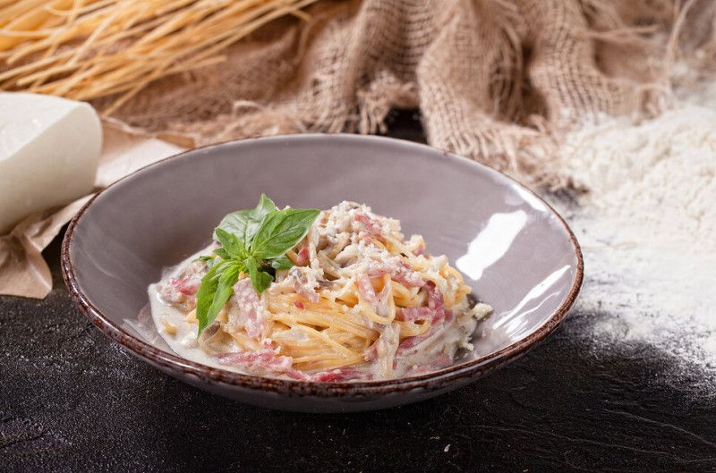 Тальолини ветчина с грибами